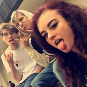 Meet your Posher, Savannah